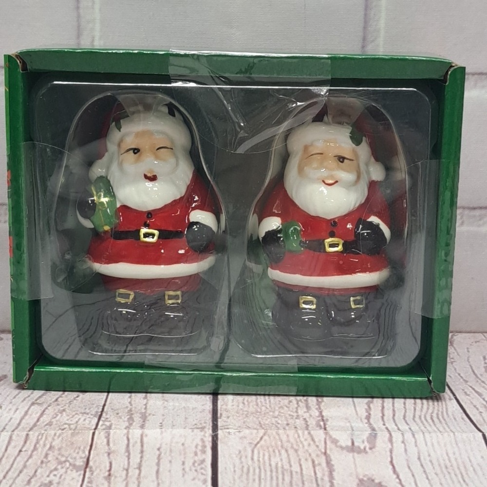 Christmas Santa Claus Salt And Pepper Shakers Set Holly&Moss